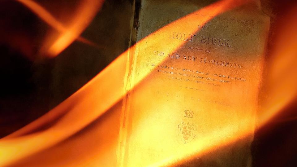 hořící bible